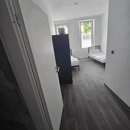 Gaeste- Und Monteurzimmer - Fitter - Guest Roomshort And Long Term * Mannheim